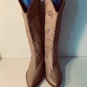 Cowgirl Boots Size 5.5